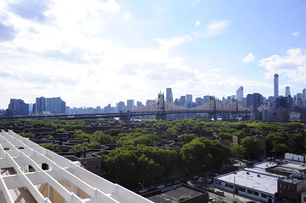 Howard Johnson By Wyndham Long Island City New York Bagian luar foto