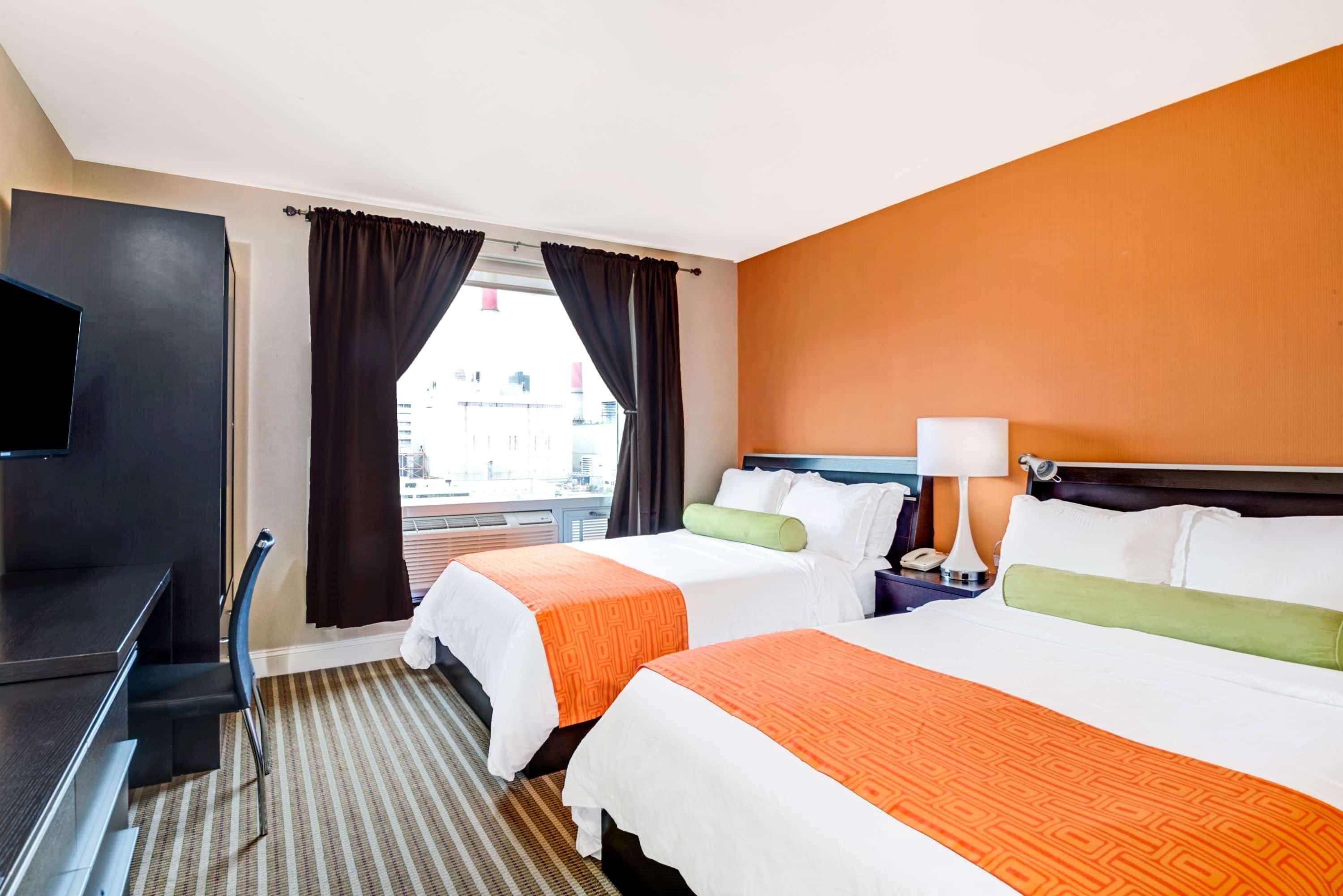 Howard Johnson By Wyndham Long Island City New York Bagian luar foto