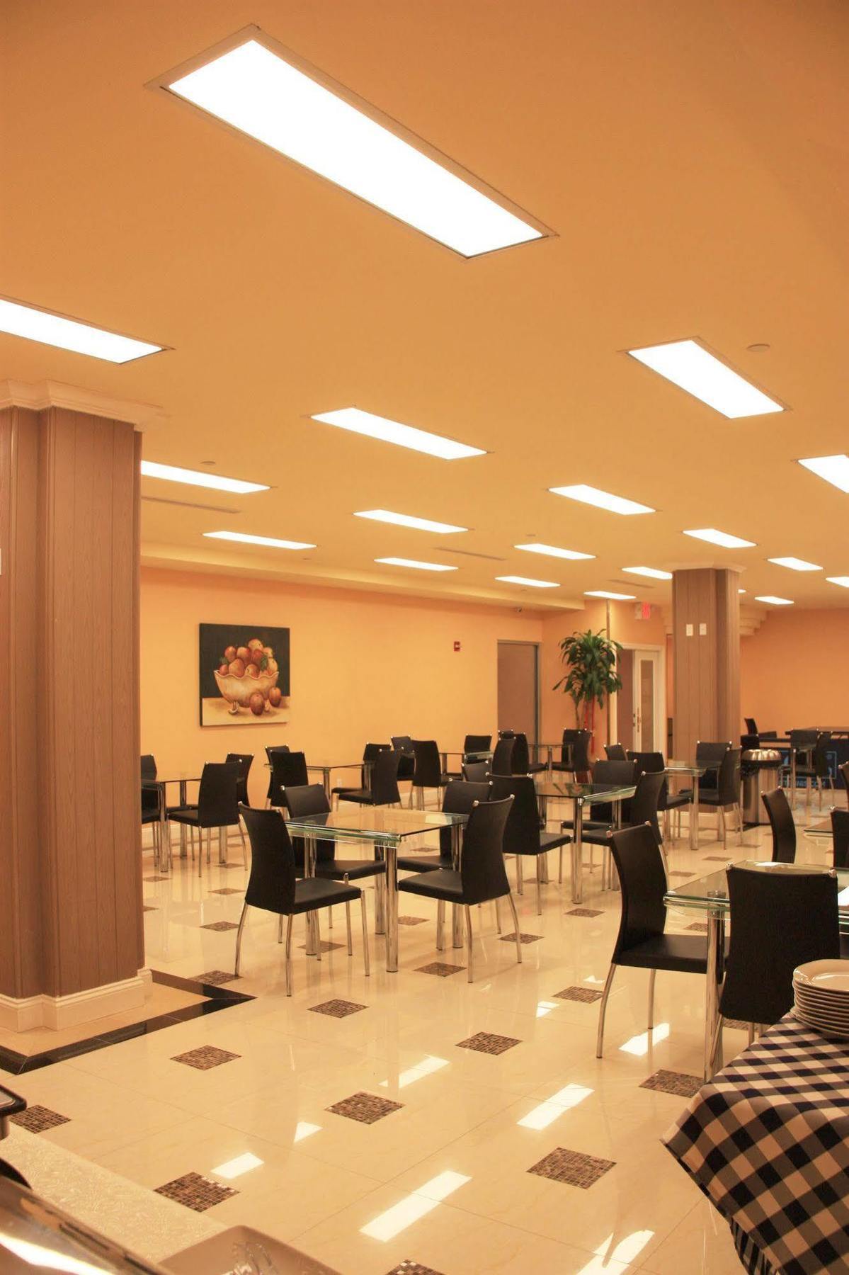 Howard Johnson By Wyndham Long Island City New York Bagian luar foto