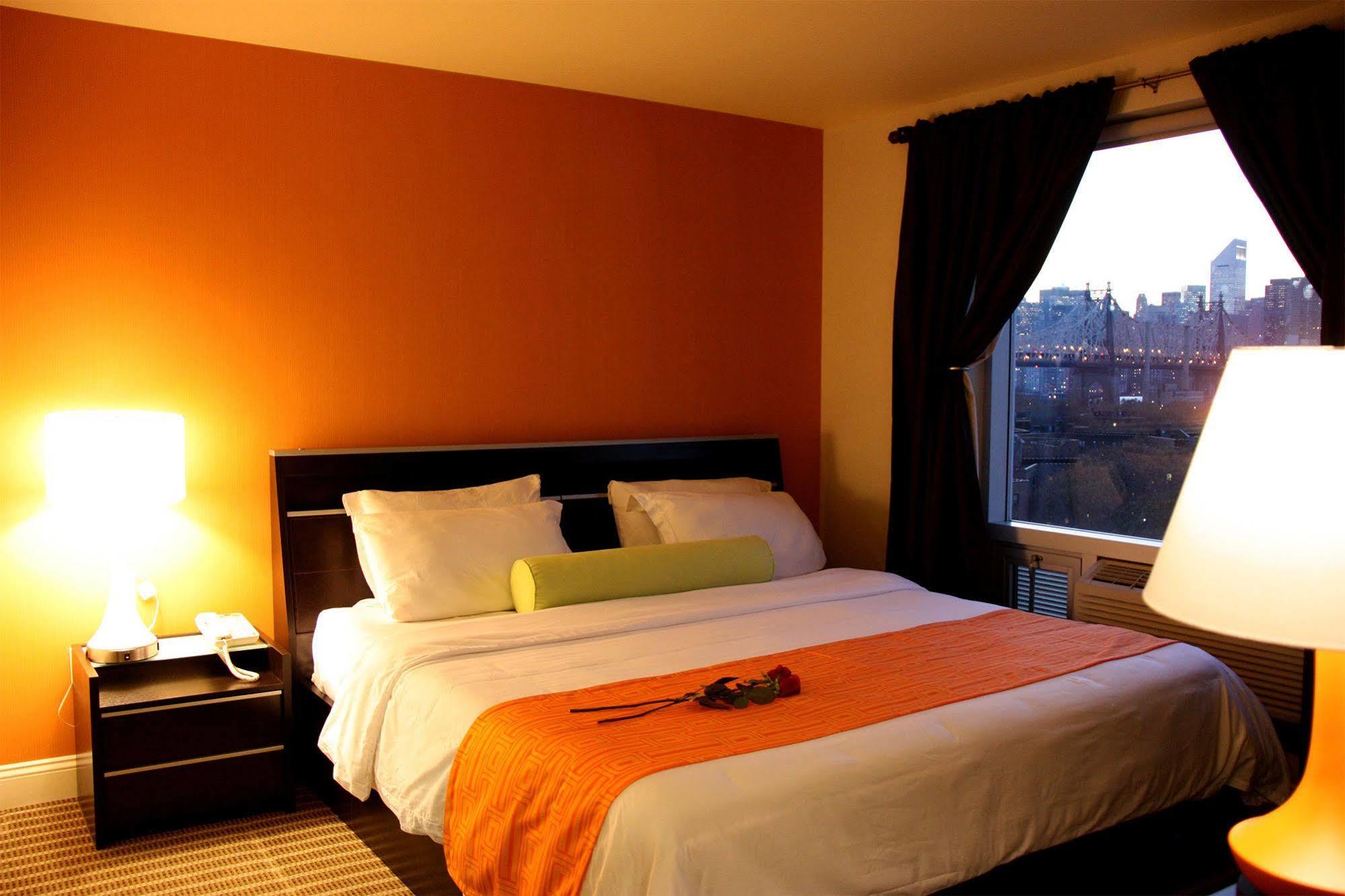 Howard Johnson By Wyndham Long Island City New York Bagian luar foto