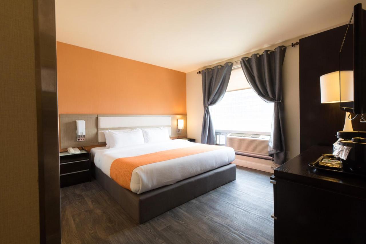 Howard Johnson By Wyndham Long Island City New York Bagian luar foto