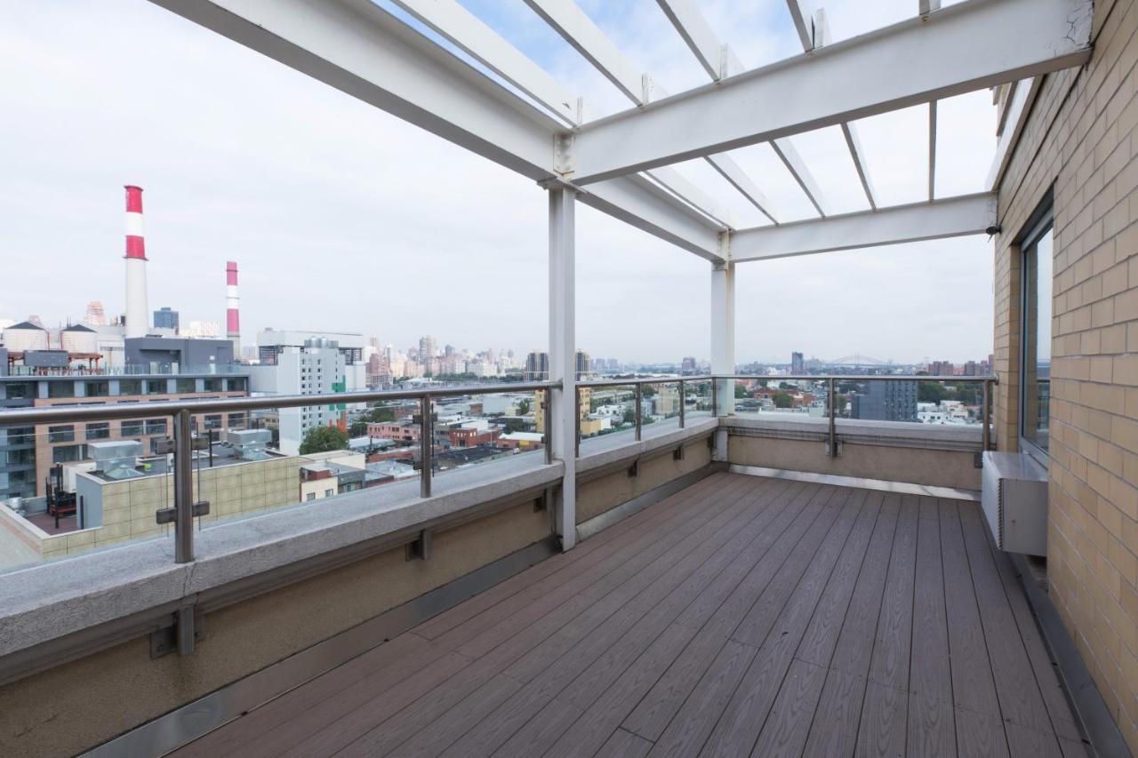 Howard Johnson By Wyndham Long Island City New York Bagian luar foto