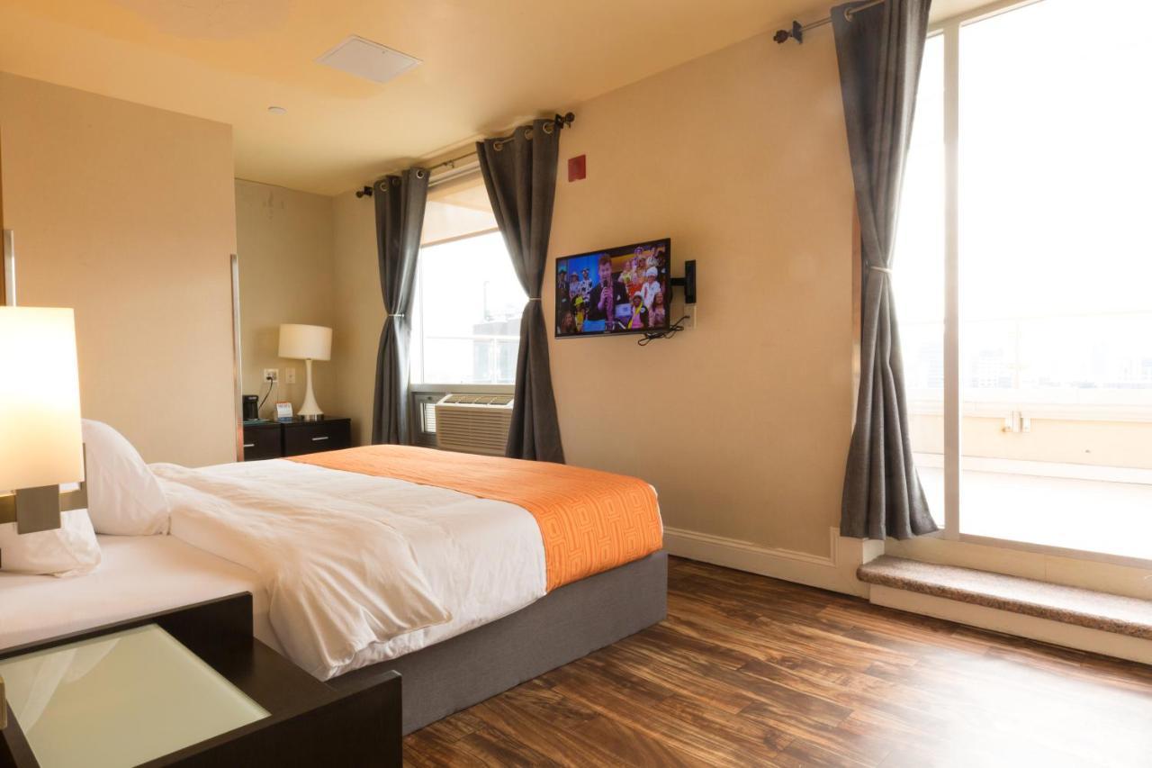 Howard Johnson By Wyndham Long Island City New York Bagian luar foto