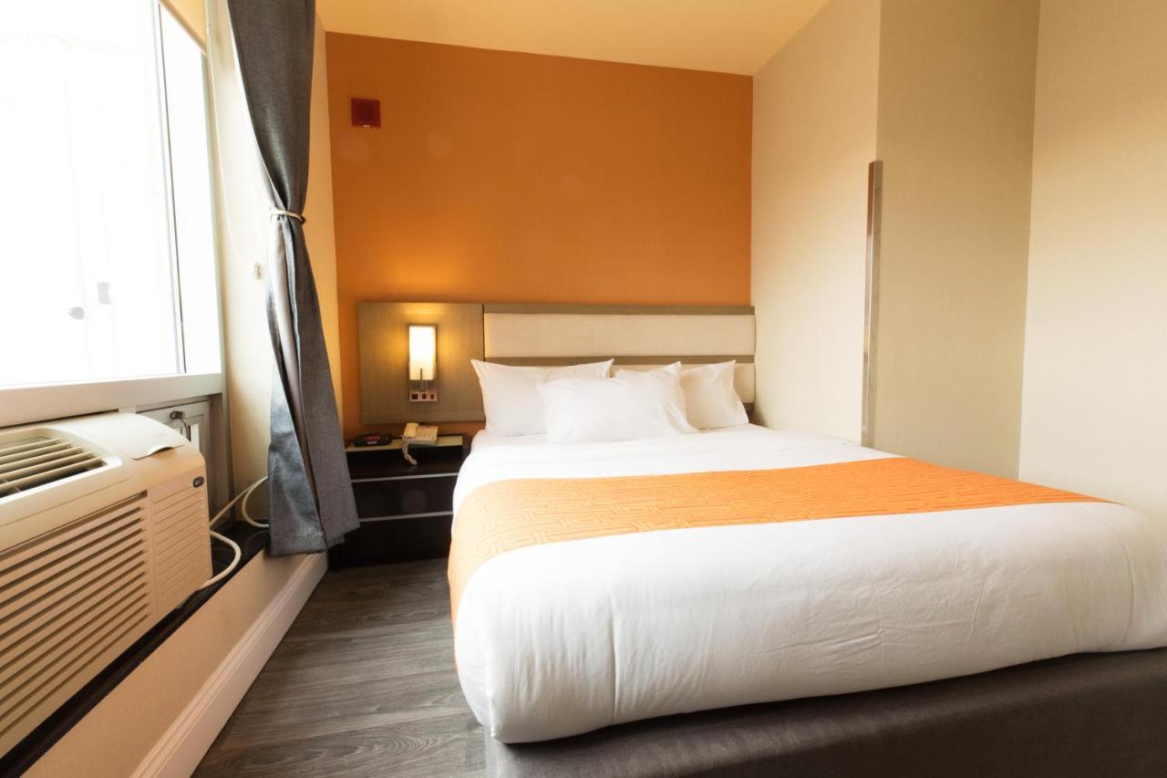 Howard Johnson By Wyndham Long Island City New York Bagian luar foto